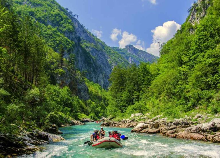 Tara-rafting